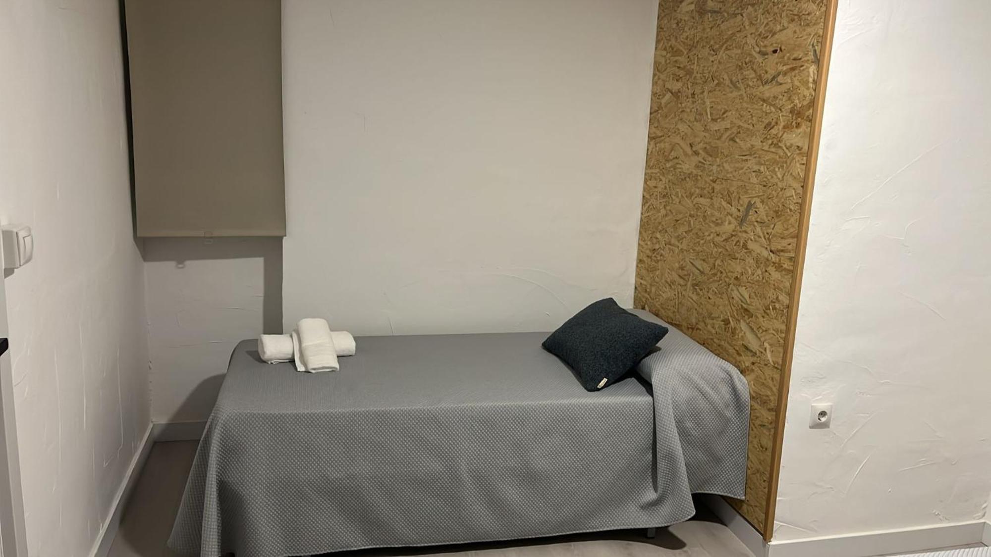 Hostal Nv Airport - Malaga — Photos 2